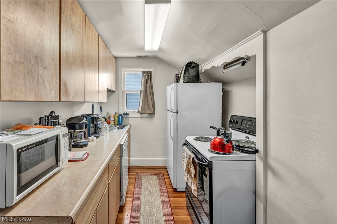 Euclid Heights - Residential Income