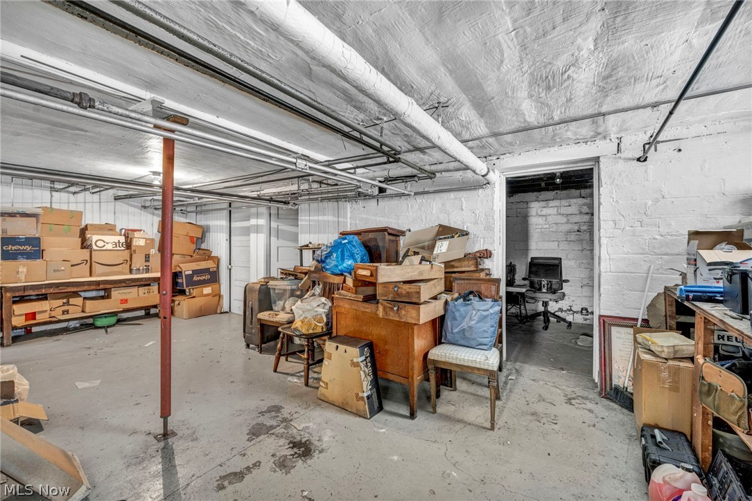 Euclid Heights - Residential Income