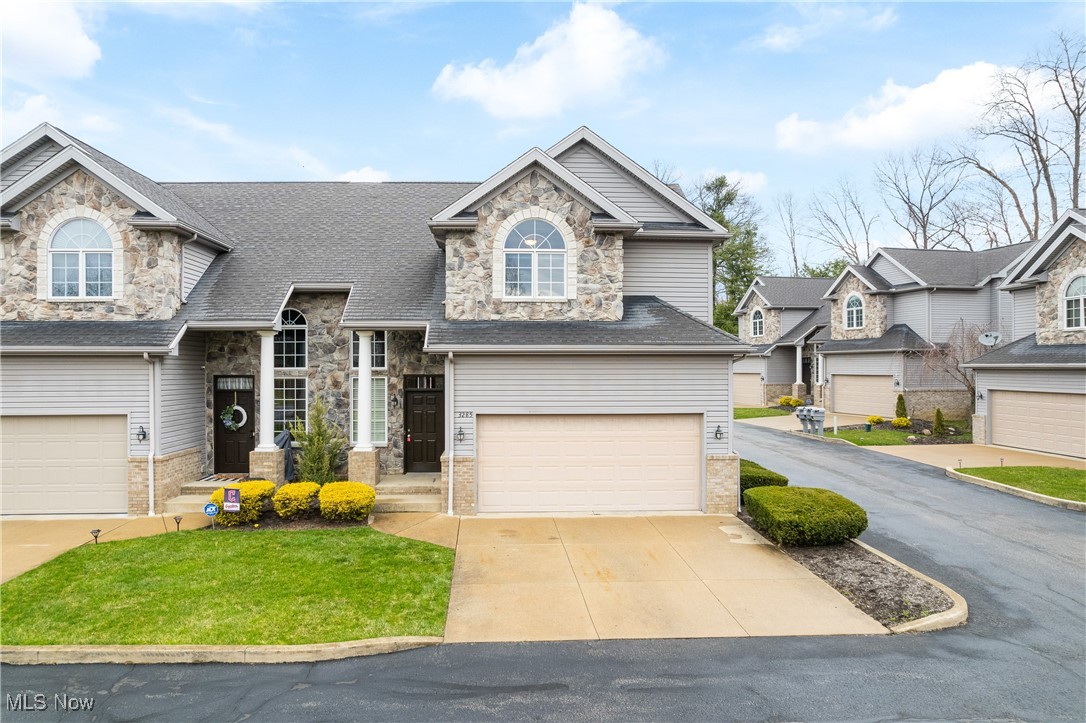 3285 Grey Village Drive, Akron, Ohio image 2