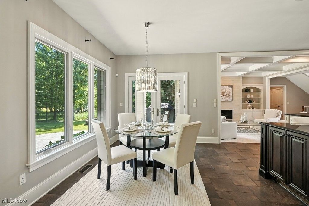 Orange, Ohio 44122, United States, 5 Bedrooms Bedrooms, ,5 BathroomsBathrooms,Residential,Contingent,159284