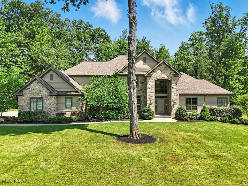 Orange, Ohio 44122, United States, 5 Bedrooms Bedrooms, ,5 BathroomsBathrooms,Residential,Contingent,159284