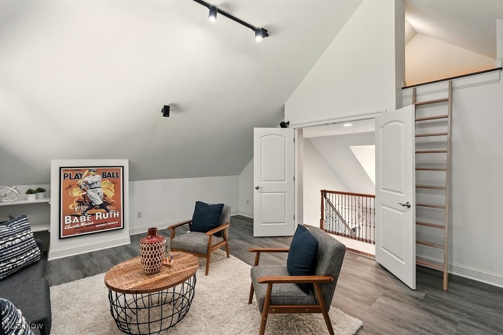 Orange, Ohio 44122, United States, 5 Bedrooms Bedrooms, ,5 BathroomsBathrooms,Residential,Contingent,159284