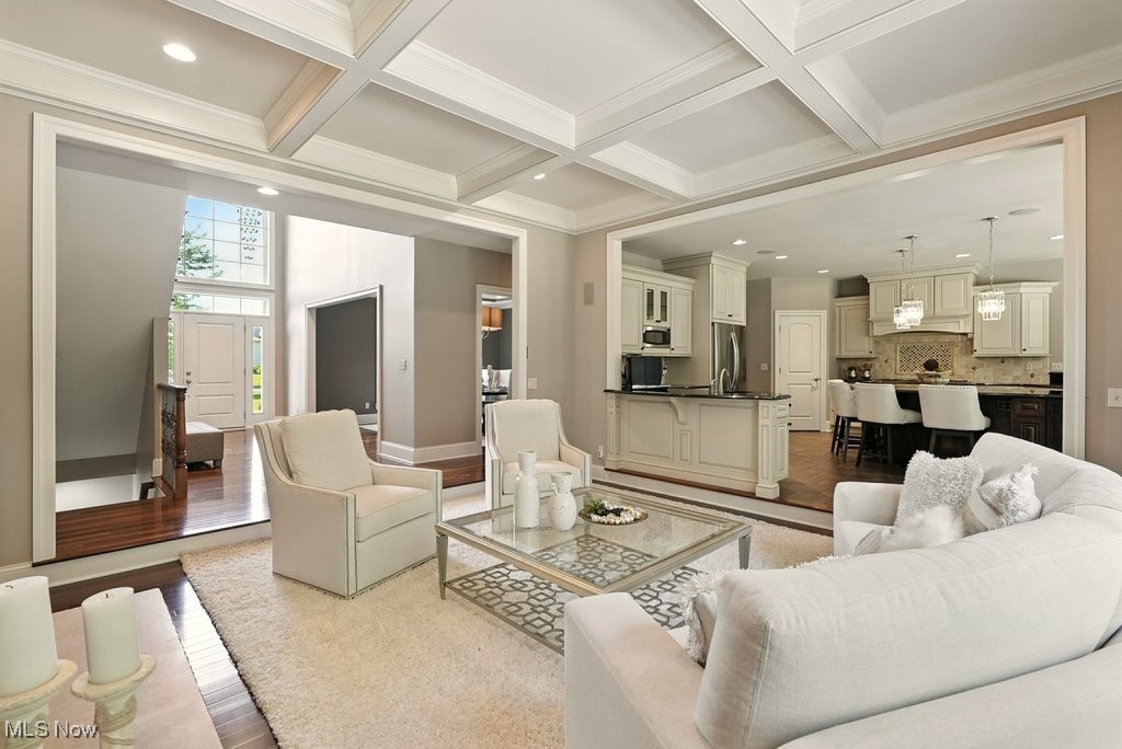 Orange, Ohio 44122, United States, 5 Bedrooms Bedrooms, ,5 BathroomsBathrooms,Residential,Contingent,159284