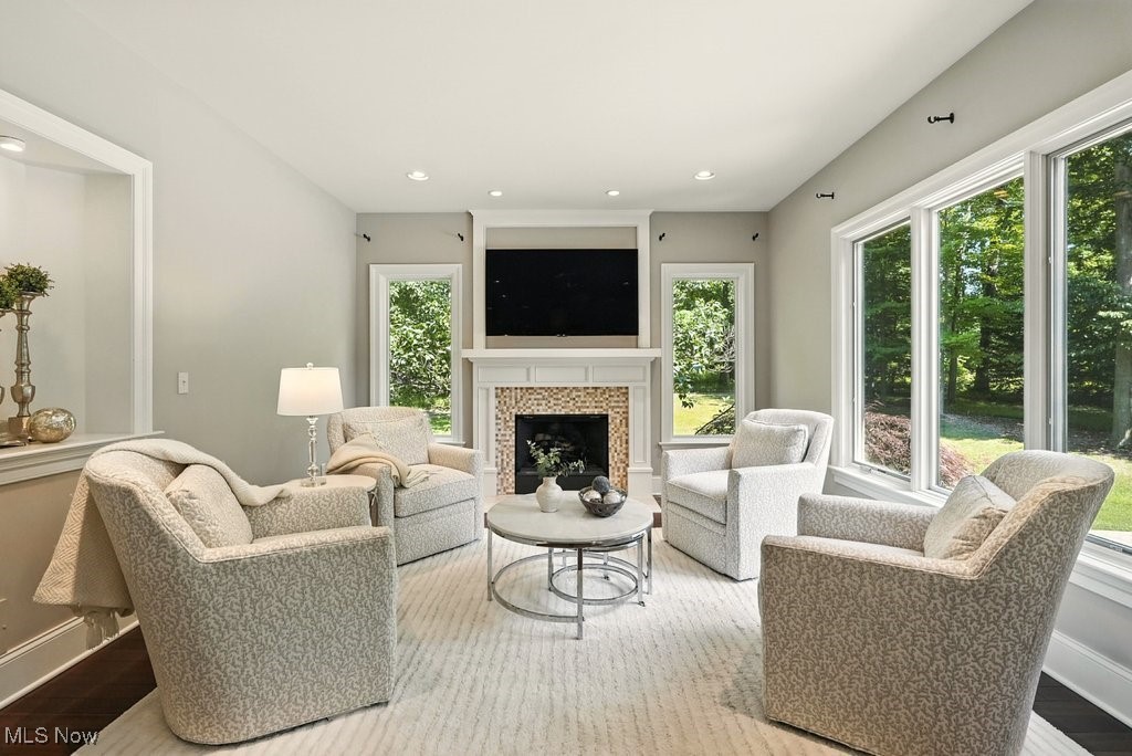 Orange, Ohio 44122, United States, 5 Bedrooms Bedrooms, ,5 BathroomsBathrooms,Residential,Contingent,159284