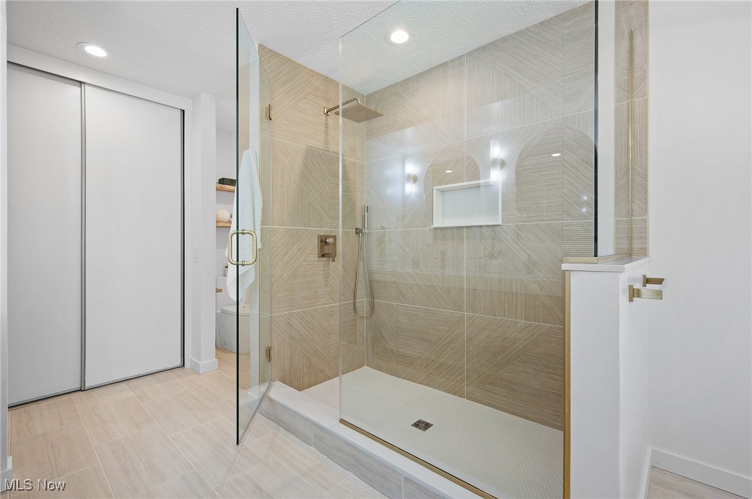 21847 Meadows Edge Lane, Strongsville, Ohio image 22