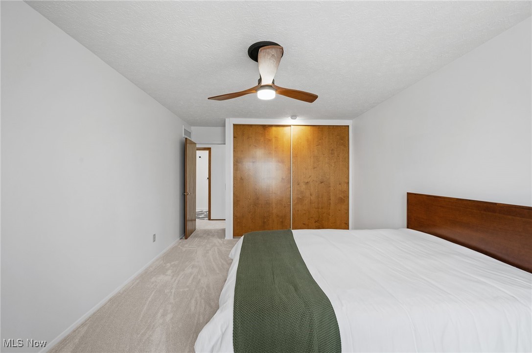 21847 Meadows Edge Lane, Strongsville, Ohio image 24