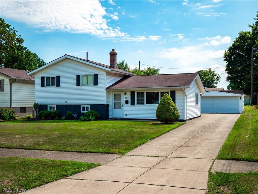 Pristine, turn key split level is just waiting for you.  Vaulted ceilings, newer engineered living room flooring.  Spacious family room all carpeted for those relaxing evenings.  X large laundry room with storage galore.  Great eat in kitchen and a beautiful covered patio for those summer evenings.   2 car garage and spacious backyard to play in.  Hurry this Brook Park beauty will not last.