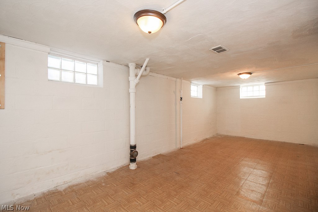 Tuxedo Heights - Residential Lease
