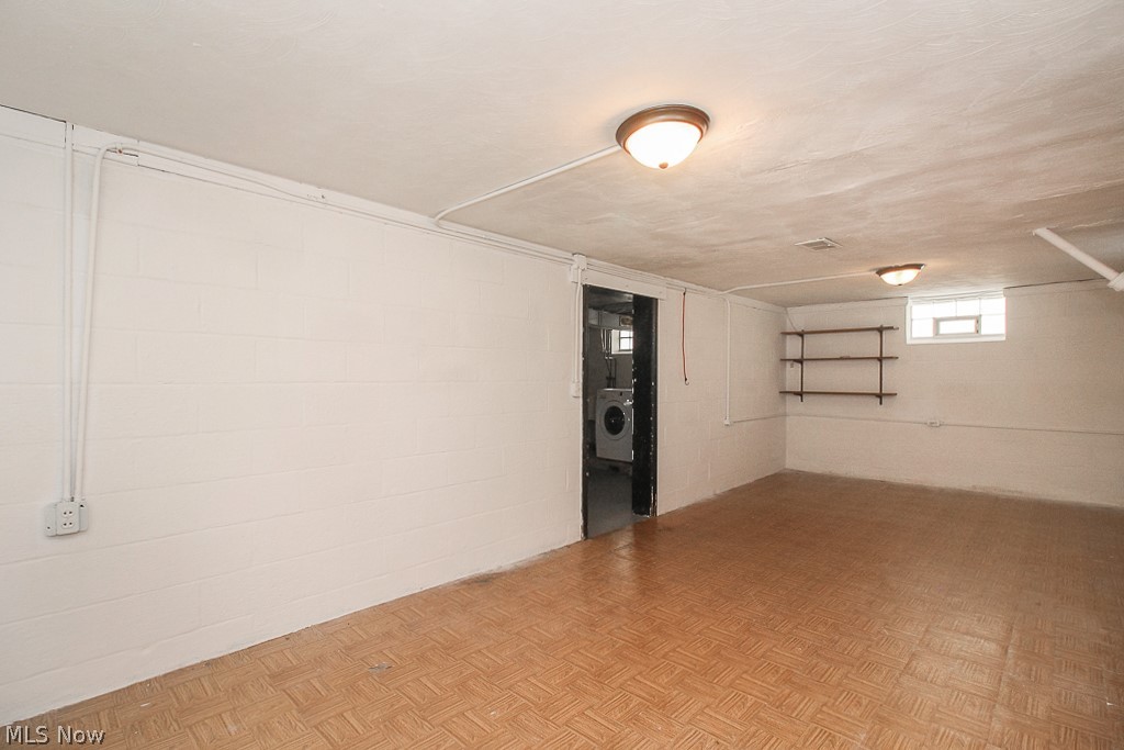 Tuxedo Heights - Residential Lease