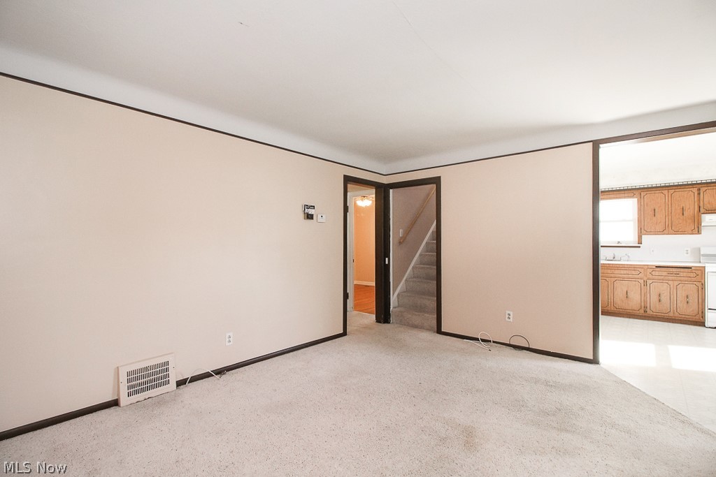 Tuxedo Heights - Residential Lease