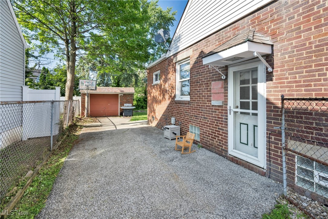 3320 Parklane Drive