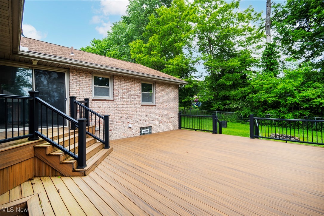 2450 Venloe Drive, Poland, Ohio image 18