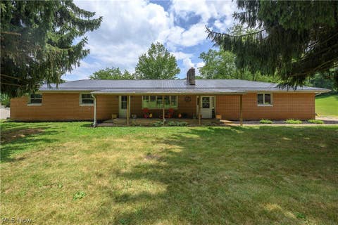 Homes For Sale - 6091 Mills Drive<br/> Tuscarawas County, Uhrichsville, OH 44683