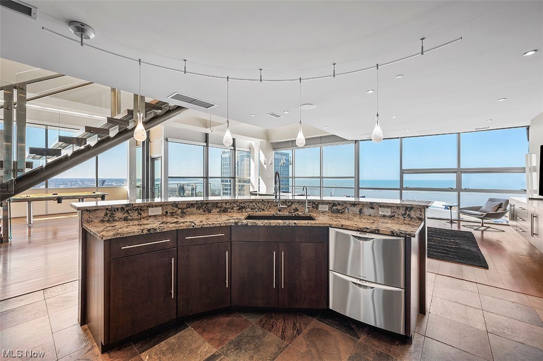 Pinnacle - Residential