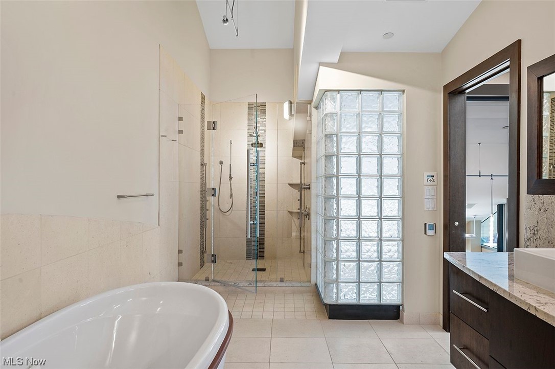 Pinnacle - Residential