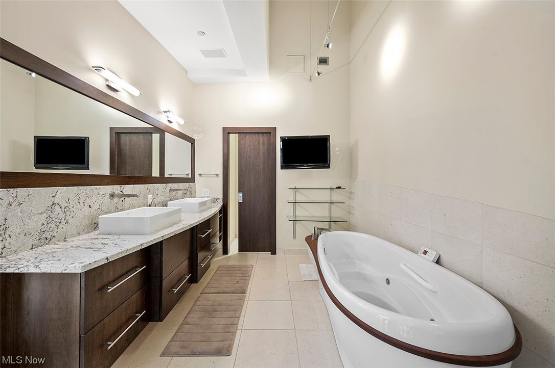 Pinnacle - Residential