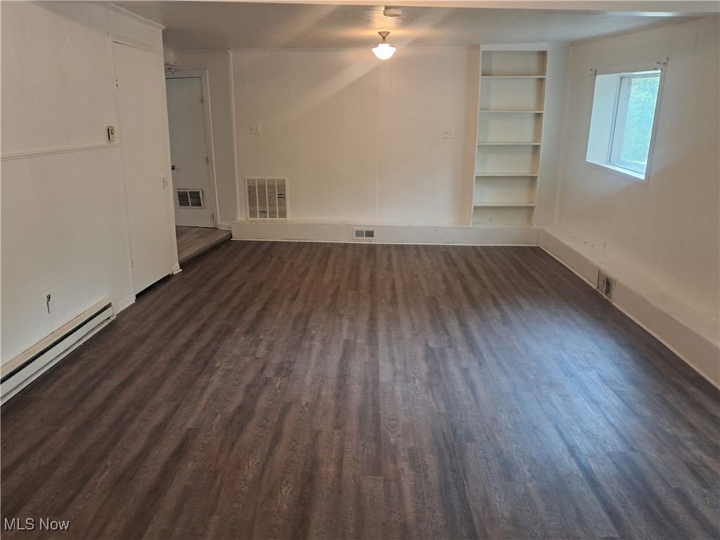 Madison, Ohio 44057, United States, 3 Bedrooms Bedrooms, ,1 BathroomBathrooms,Residential,Active,215883