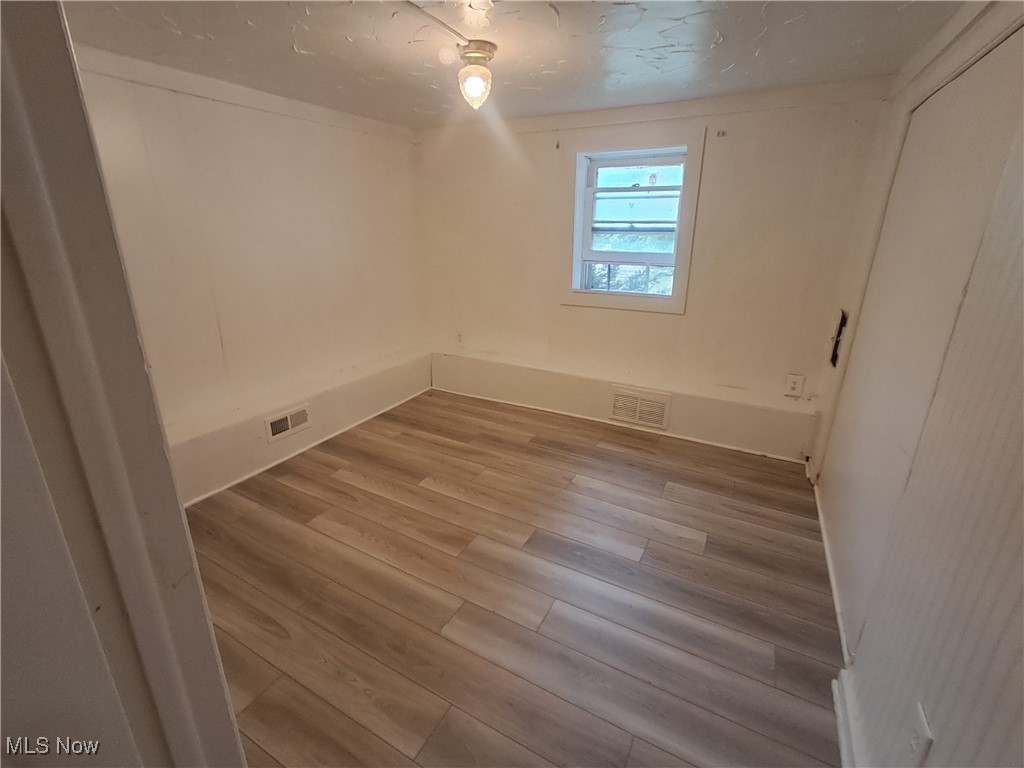 Madison, Ohio 44057, United States, 3 Bedrooms Bedrooms, ,1 BathroomBathrooms,Residential,Active,215883