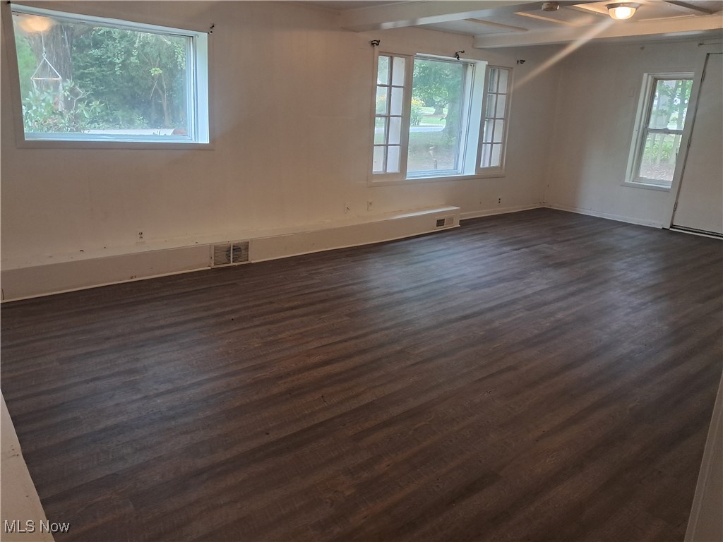 Madison, Ohio 44057, United States, 3 Bedrooms Bedrooms, ,1 BathroomBathrooms,Residential,Active,215883