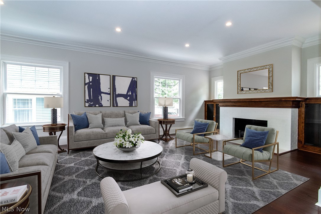 Esther - Residential