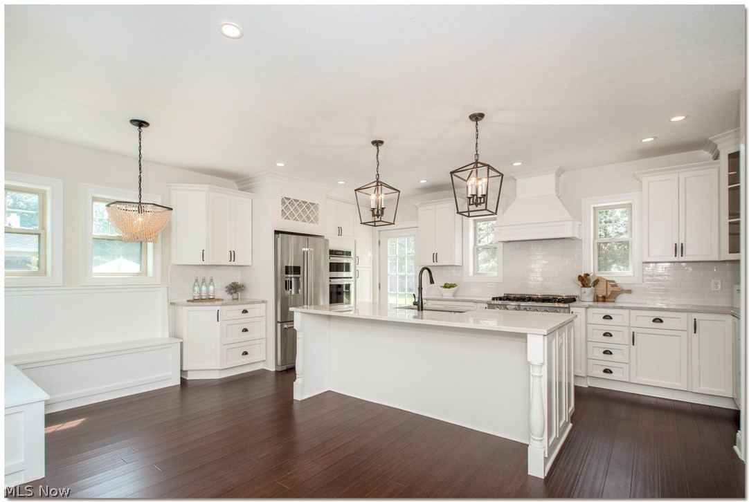 Esther - Residential