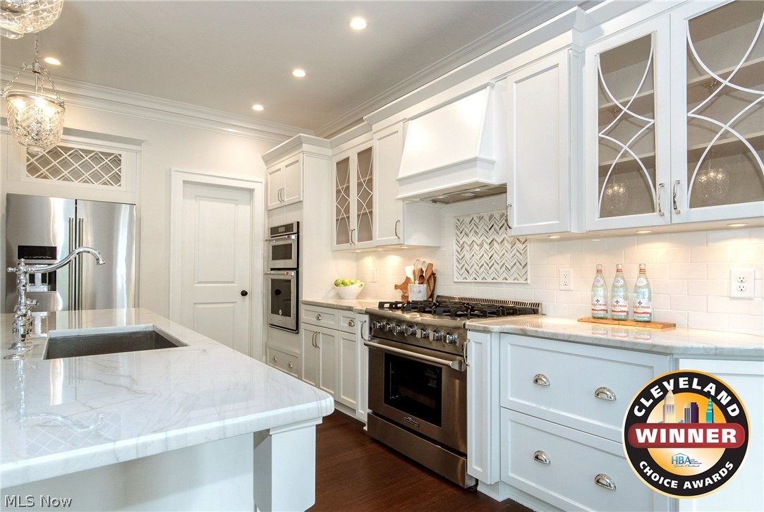 Esther - Residential