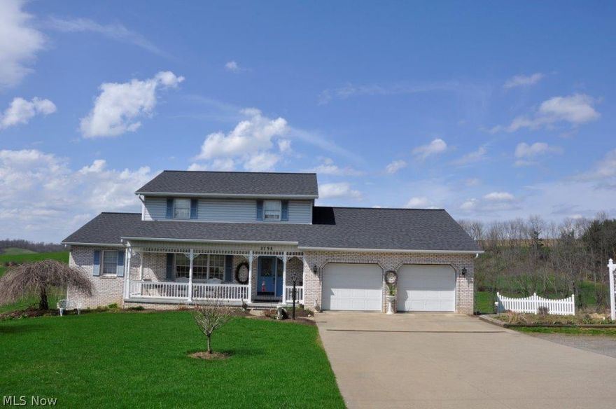 This 2 story home has a picture perfect view of beautiful Walnut Creek. It features a Schrocks kitchen, dining room, living room, 4 bedrooms, 3.5 bathrooms, lots of storage and a 2 car garage. The walk-out basement has a large office, laundry room, and large family room.