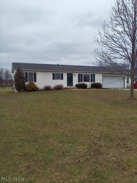 Come see this lovely well maintained ranch in Creston. The original owner has taken excellent care and this home is truly move in ready. With a game room and two additional rooms in the basement, this home has more space than a traditional slab ranch. Also features a large front and back yard that only adds to the appeal of this home. This home does not disappoint! Call to see this lovely home! Agent is related to seller