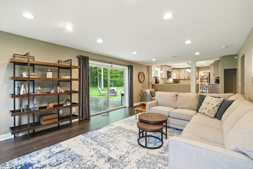 Willoughby Hills, Ohio 44094, United States, 4 Bedrooms Bedrooms, ,3 BathroomsBathrooms,Residential,Active,168351