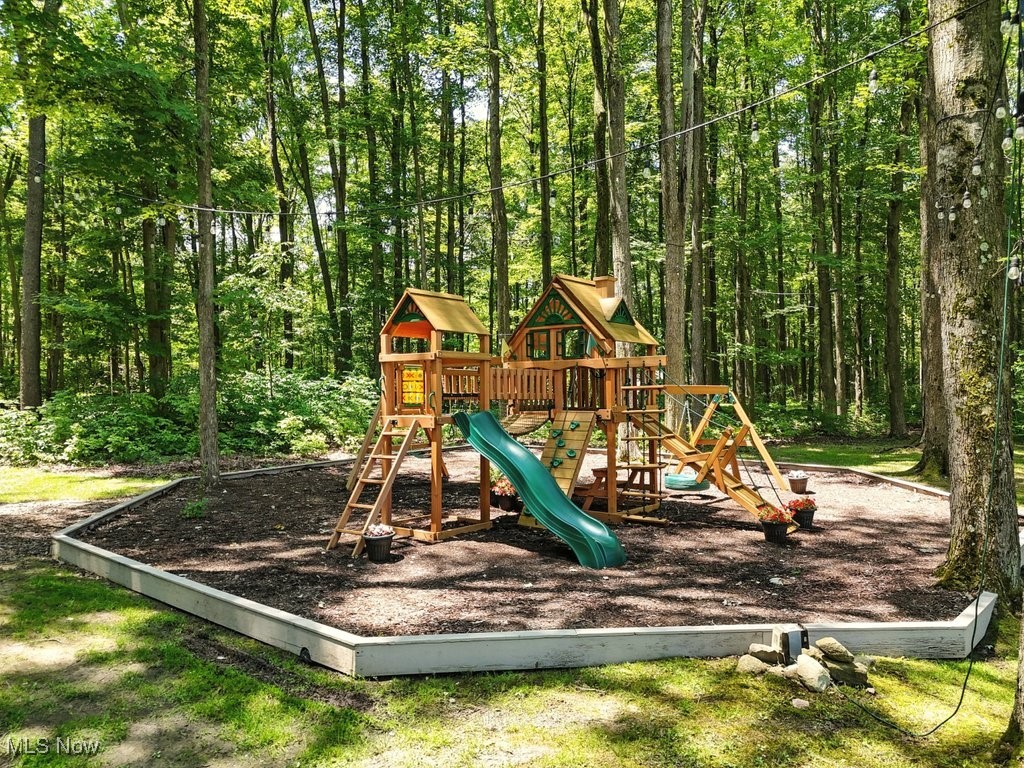 Willoughby Hills, Ohio 44094, United States, 4 Bedrooms Bedrooms, ,3 BathroomsBathrooms,Residential,Active,168351