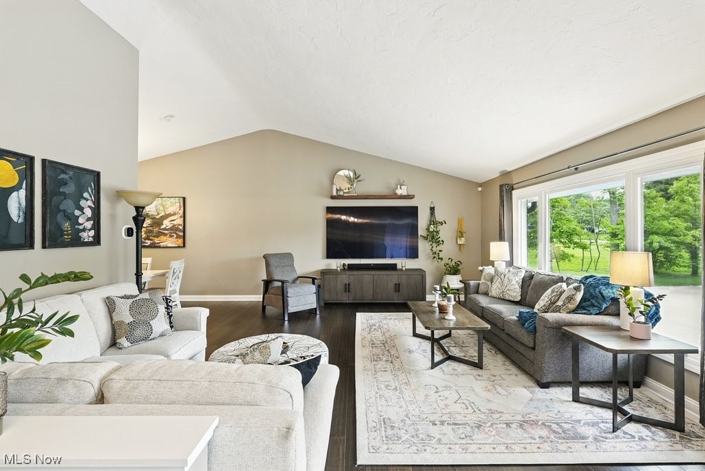 Willoughby Hills, Ohio 44094, United States, 4 Bedrooms Bedrooms, ,3 BathroomsBathrooms,Residential,Active,168351