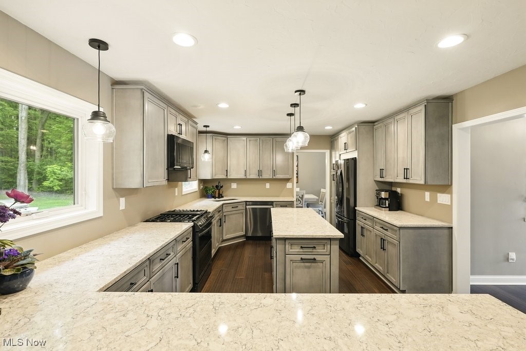 Willoughby Hills, Ohio 44094, United States, 4 Bedrooms Bedrooms, ,3 BathroomsBathrooms,Residential,Active,168351