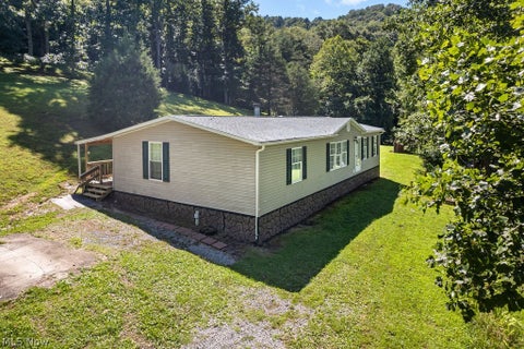 Tiny photo for 1312 Russet Road, Grantsville, WV 26147 (MLS # 5239338)