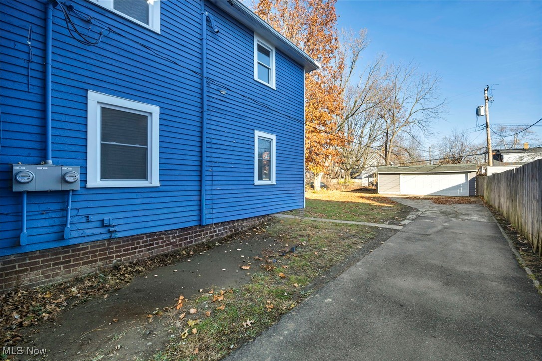 Woodhill East Blvd Sub - Residential Income