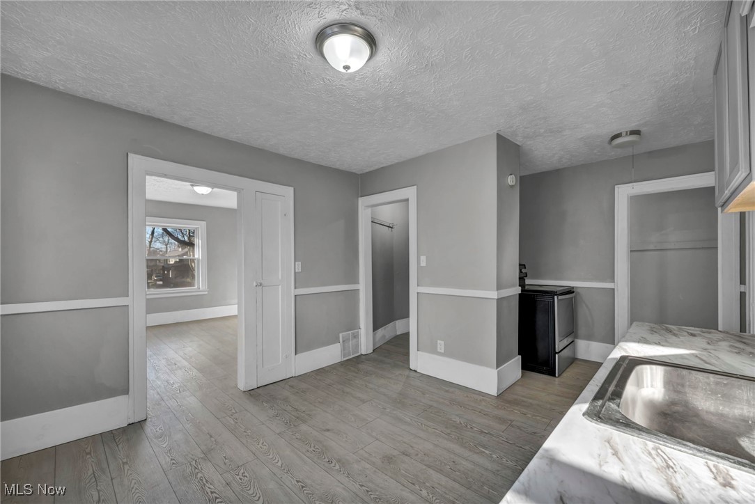 Woodhill East Blvd Sub - Residential Income