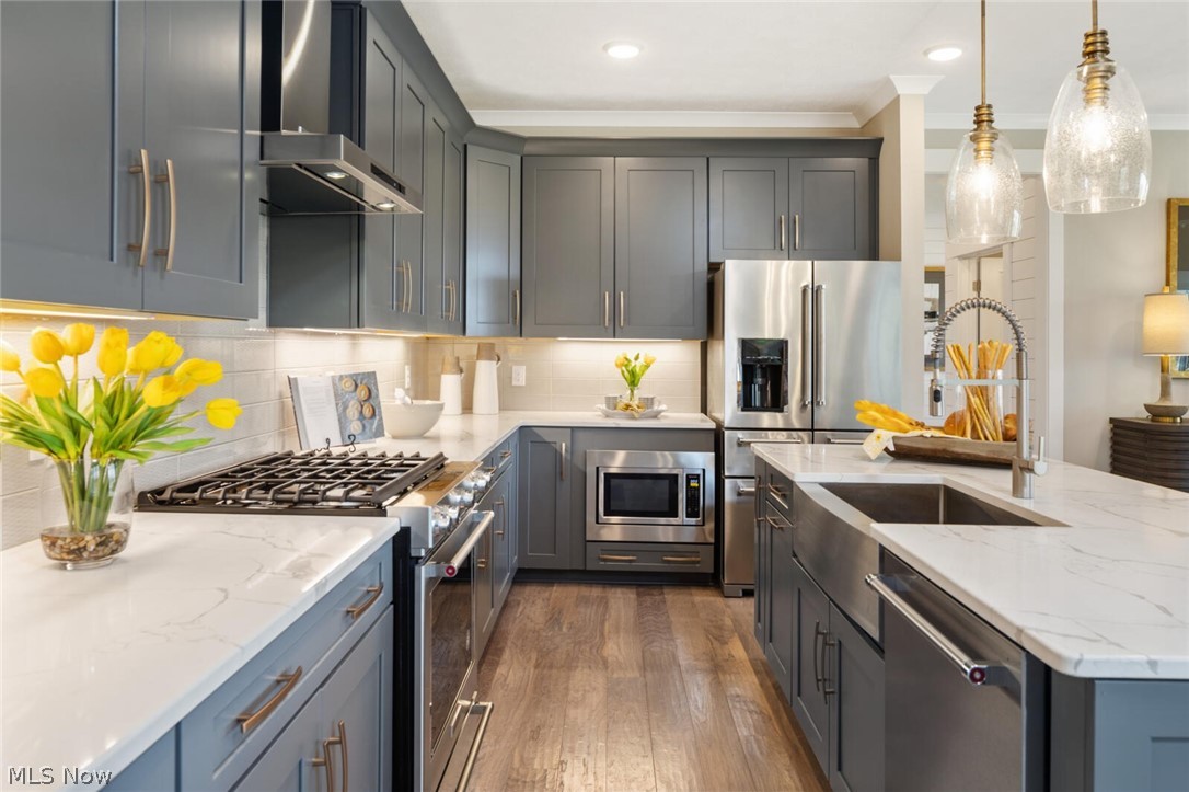 Pine Lakes Crossing - Residential