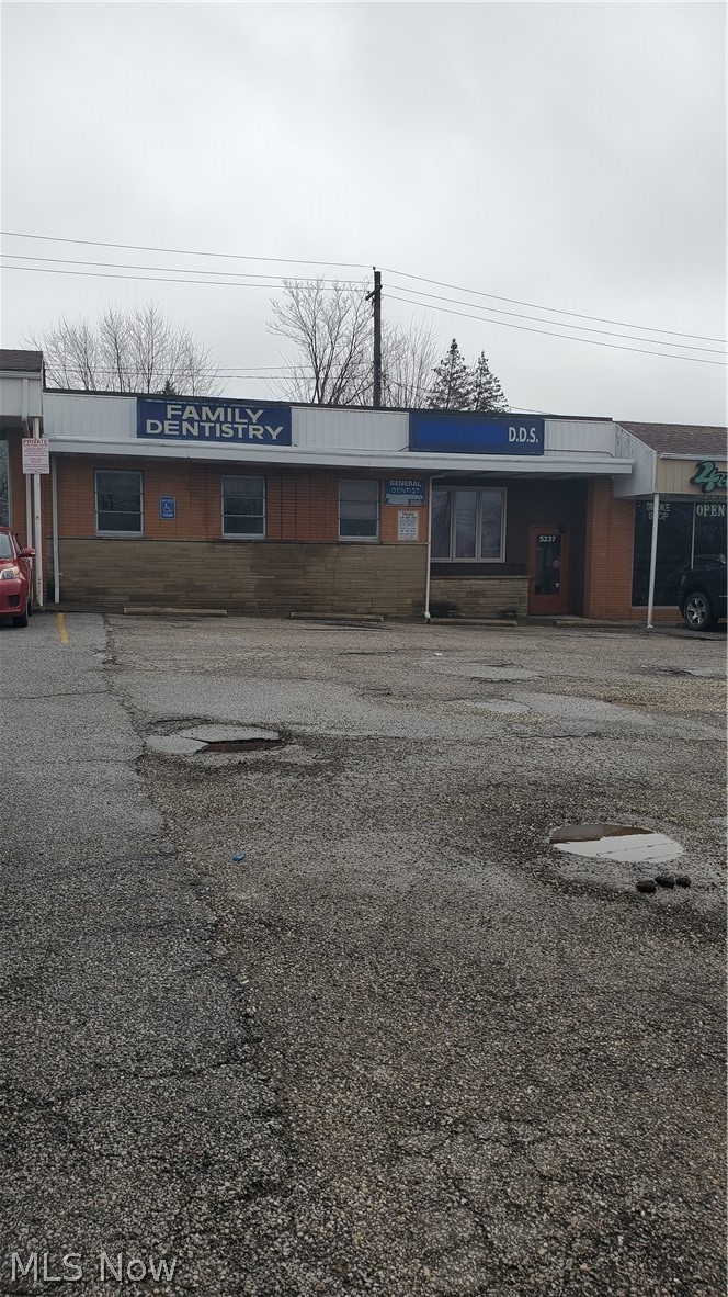 5237 Warrensville Center Road