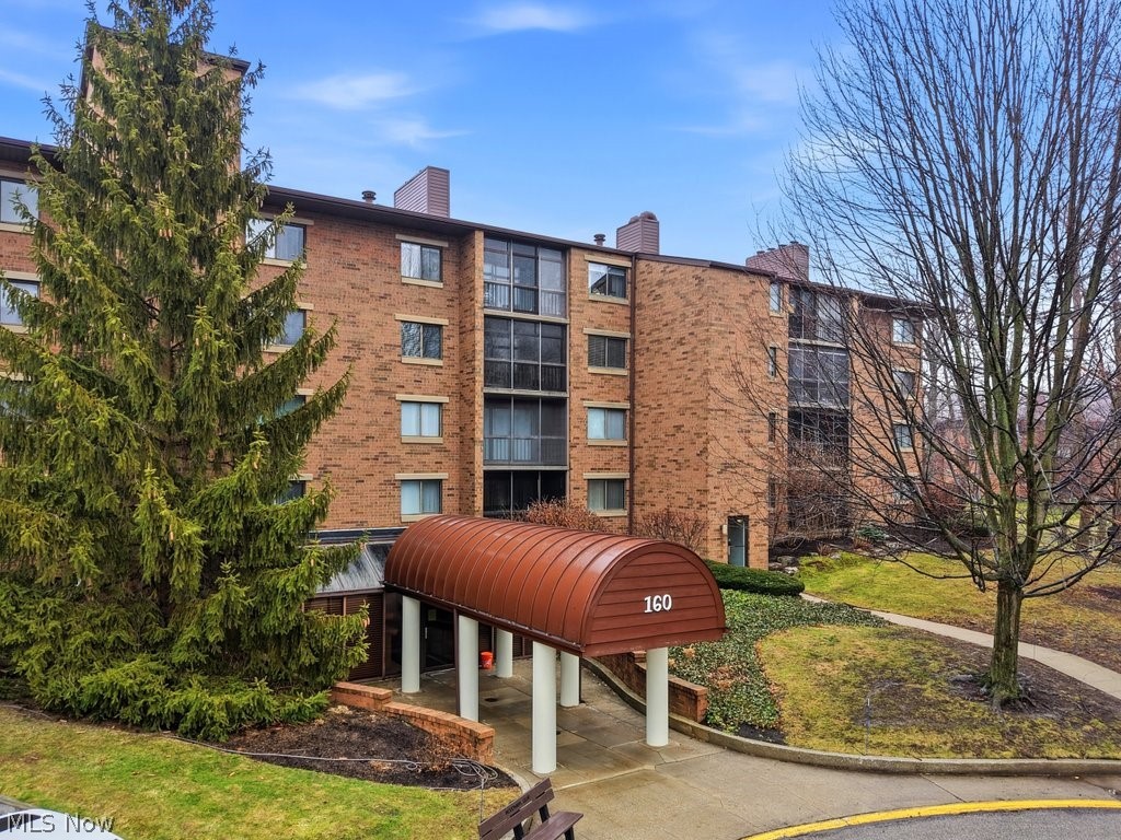 Woodhawk Club - Residential