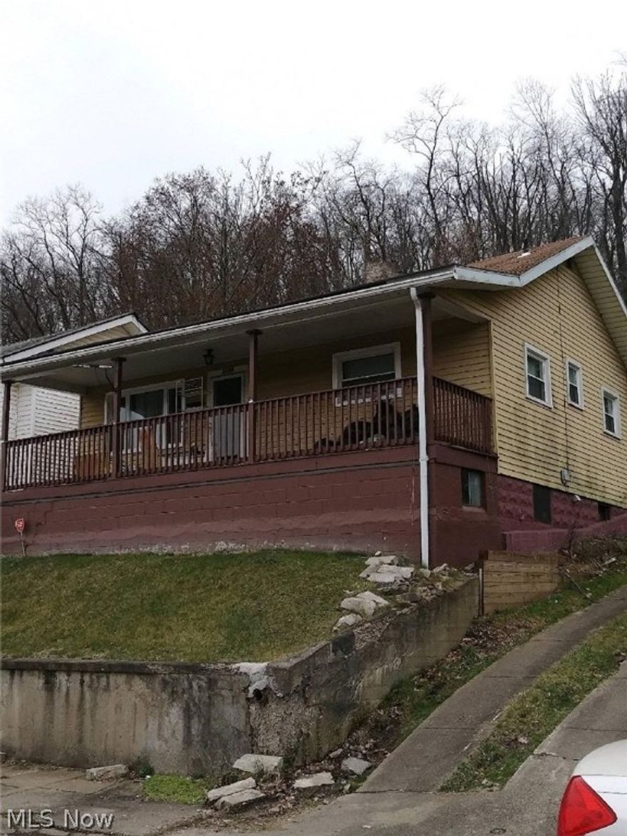 why pay rent when you can buy this nice comfortable single family home for lest than most one bedroom apartments! Move-in ready - just decorate to taste and enjoy the privacy of your own house and the security of owning your own house. Call for more information about possible first time buyer programs that can help you realize your dream of home ownership now rather than years down the road!