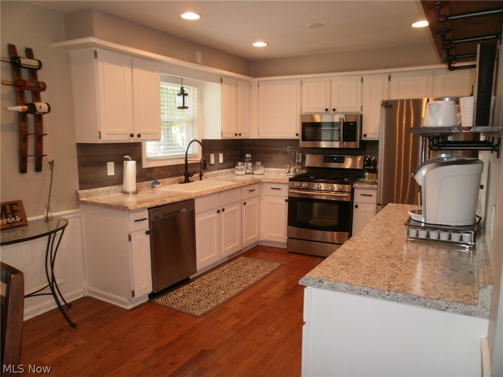 Mos Dev Co 01 - Residential