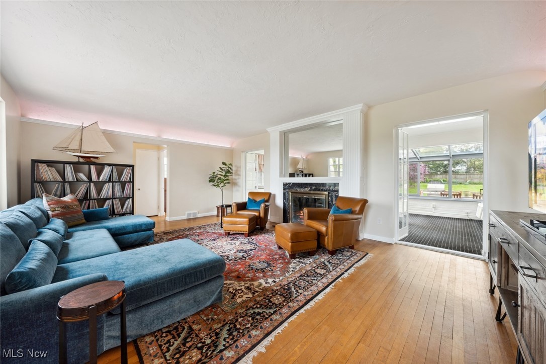 13473 Edgewater Drive, Lakewood, Ohio image 8