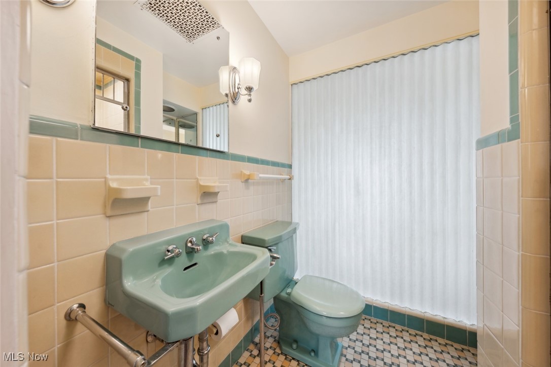 13473 Edgewater Drive, Lakewood, Ohio image 29