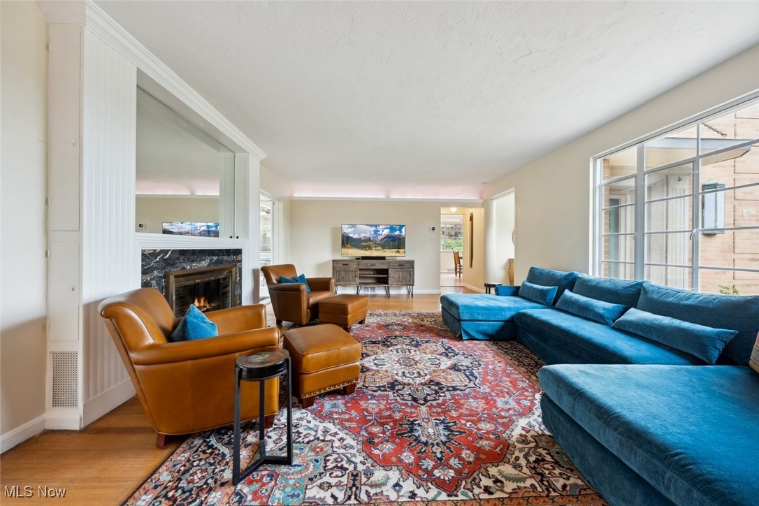 13473 Edgewater Drive, Lakewood, Ohio image 5
