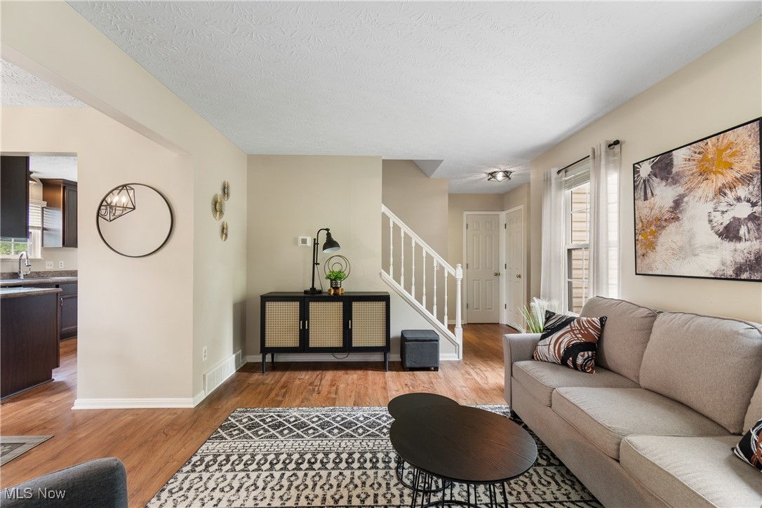 280 W Sturbridge Drive, Medina, Ohio image 7