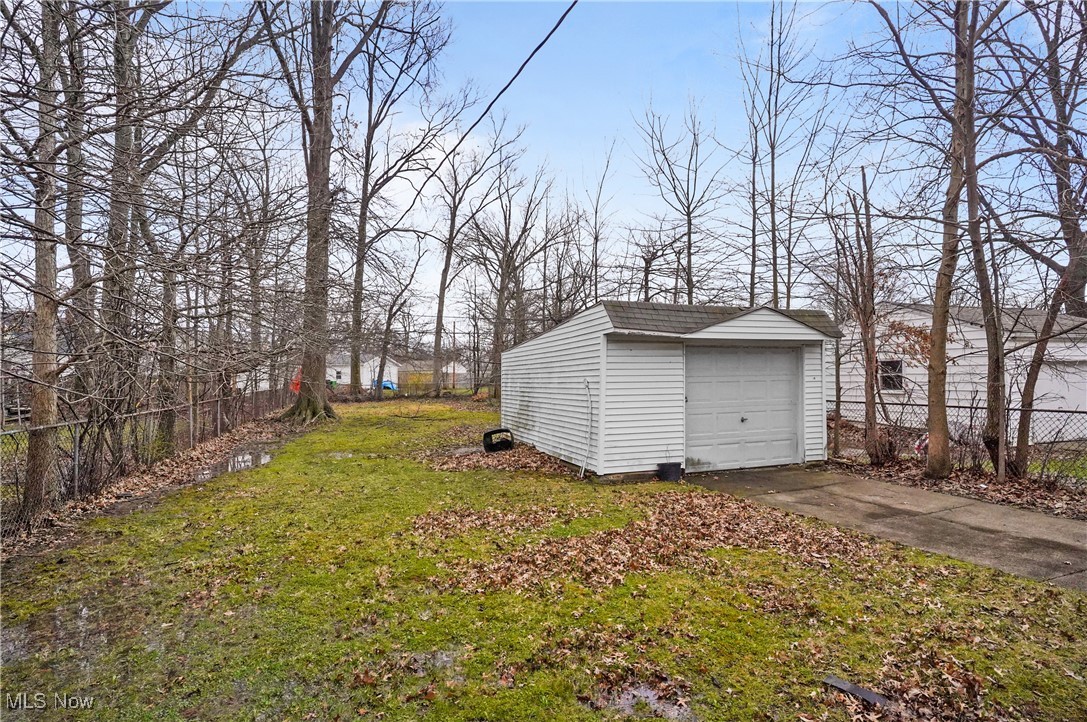 23840 Hartland Drive, Euclid, Ohio image 8