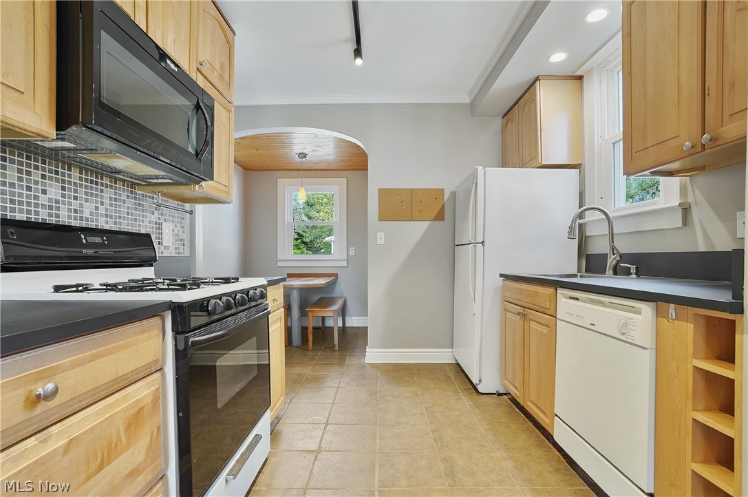 Crestwood - Residential