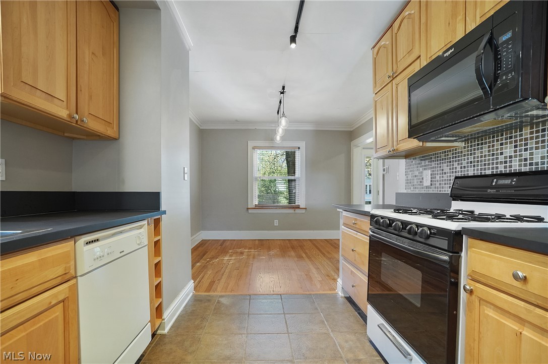 Crestwood - Residential