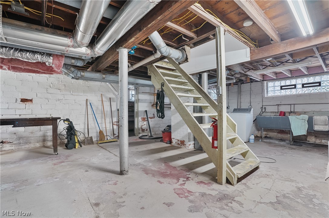 Crestwood - Residential