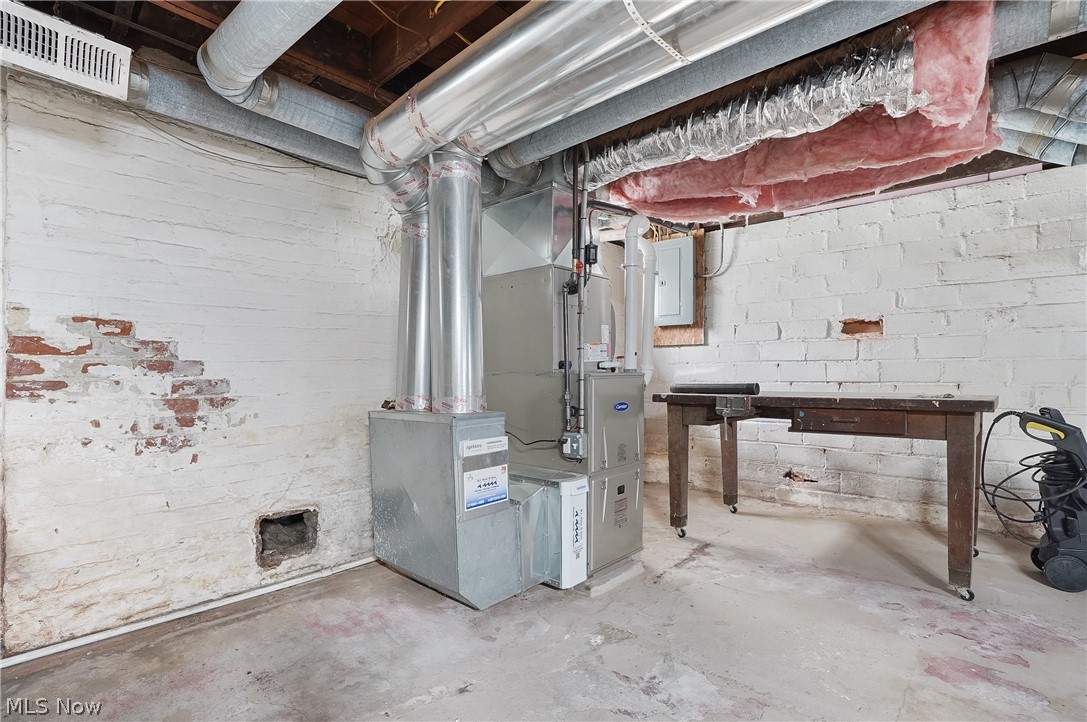 Crestwood - Residential