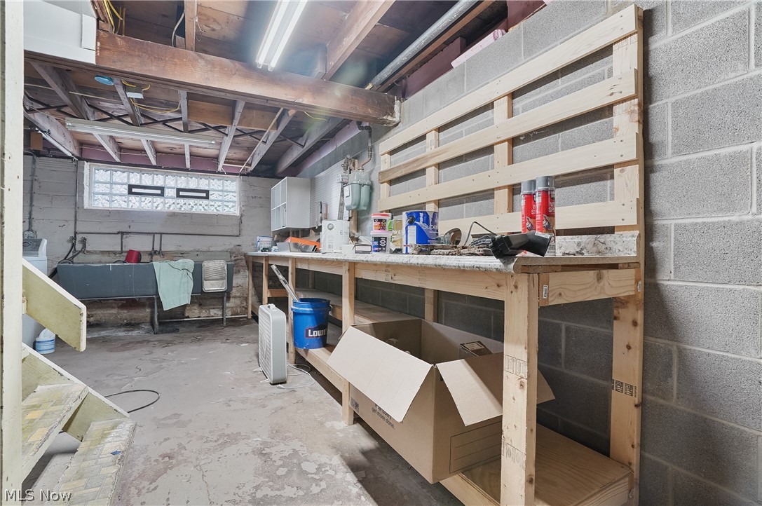 Crestwood - Residential